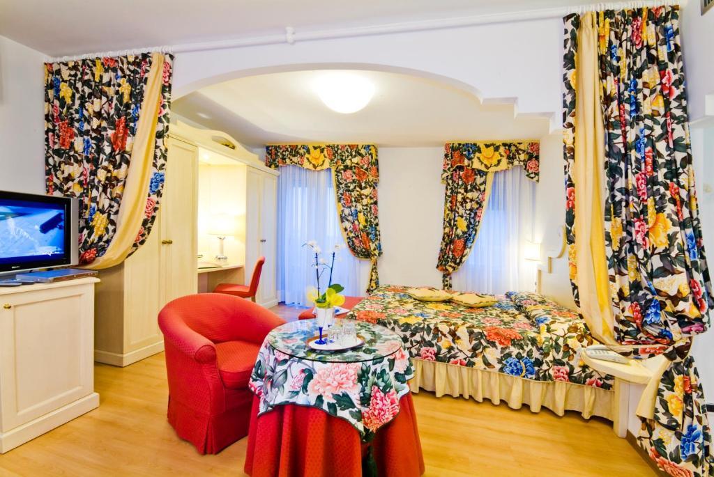 Hotel Panoramic 카오를레 객실 사진